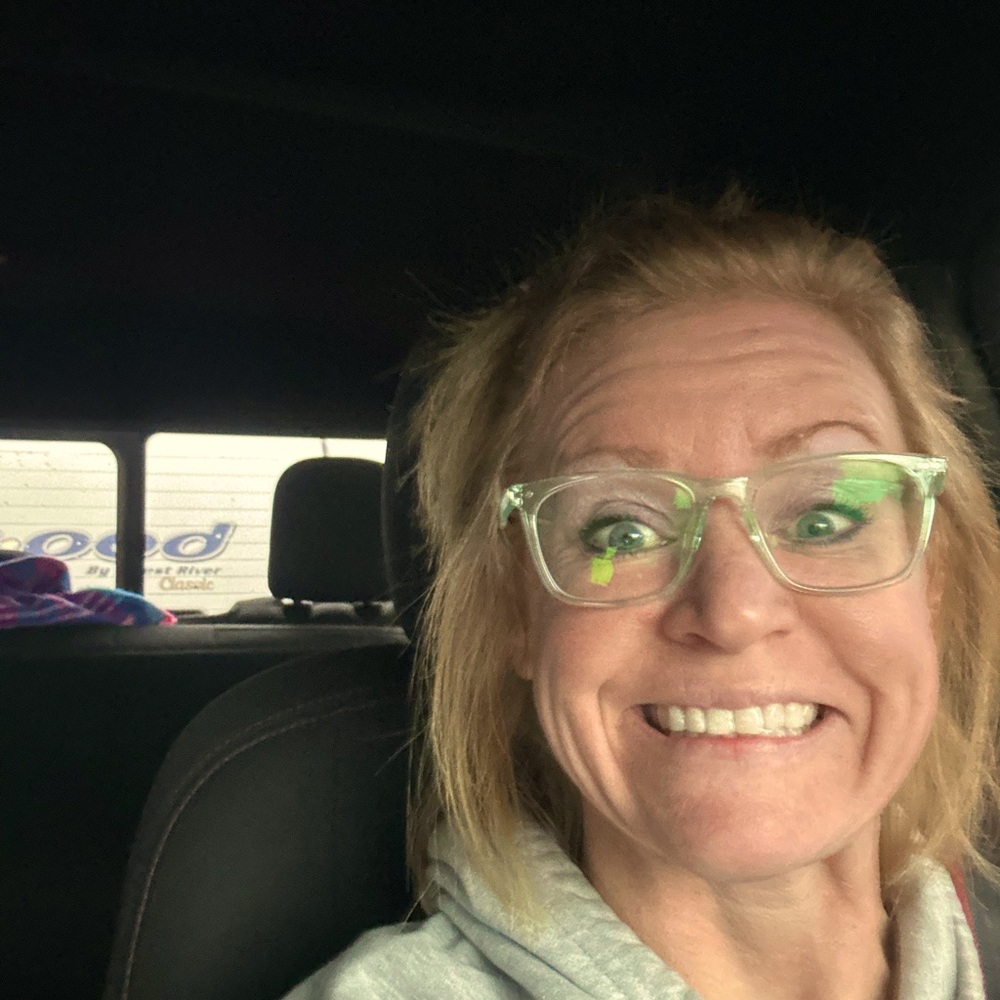 Meet your Posher, Naomi